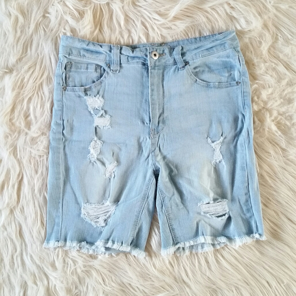 🆕DISTRESSED BERMUDA🆕